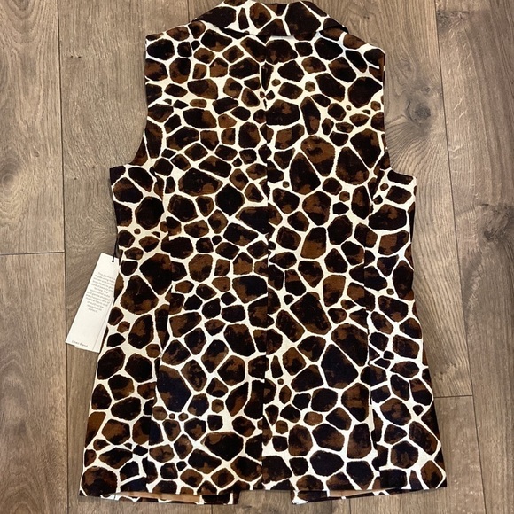 Calvin Klein giraffe vest - Picture 5 of 11
